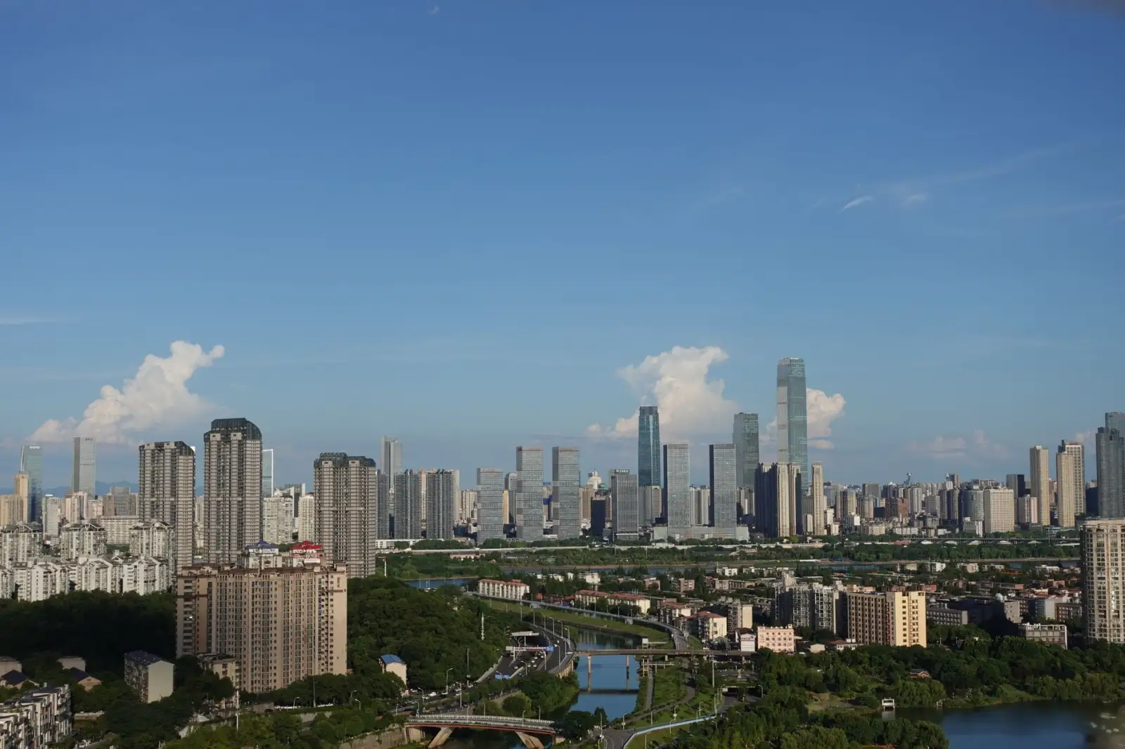 智能电表数据采集技术在华中工业企业能源管理中的应用分析