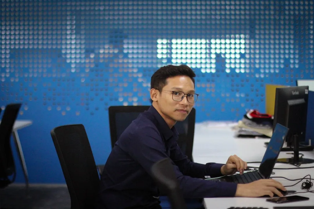 工业电力仪表选型对比：智能电表与电能表核心差异