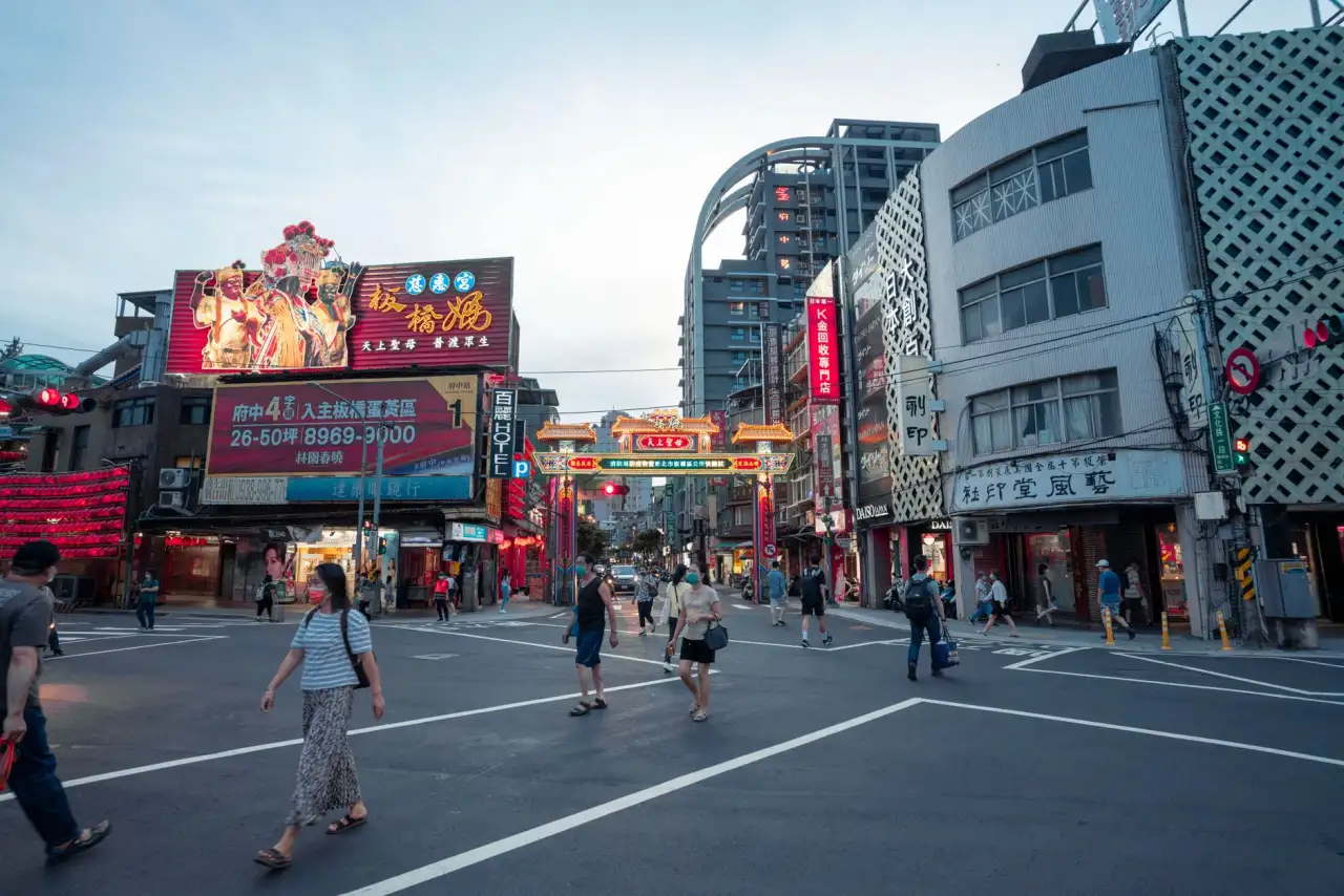 工业企业用电数据自动采集方案：高精度电能计量技术应用解析