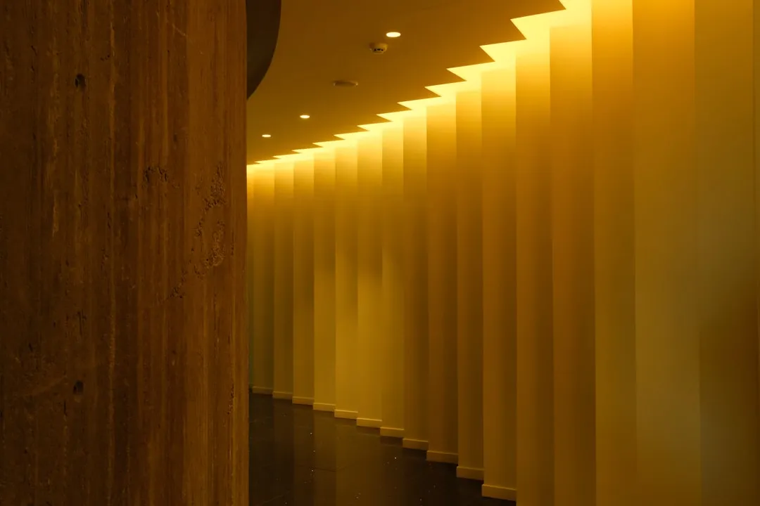 智能电表选型指南：高精度电能计量设备匹配工业场景